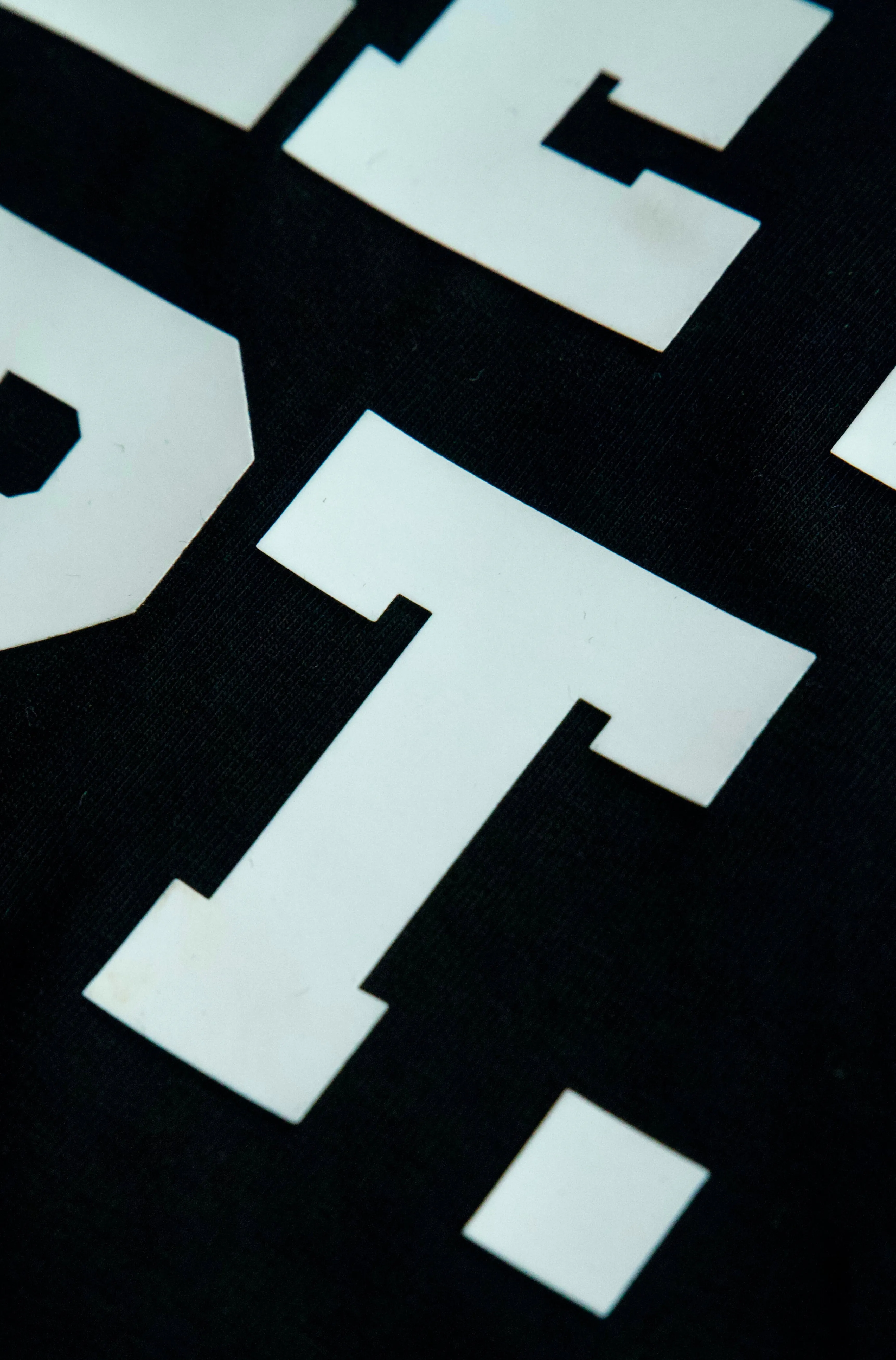 FR1 Tee - Black