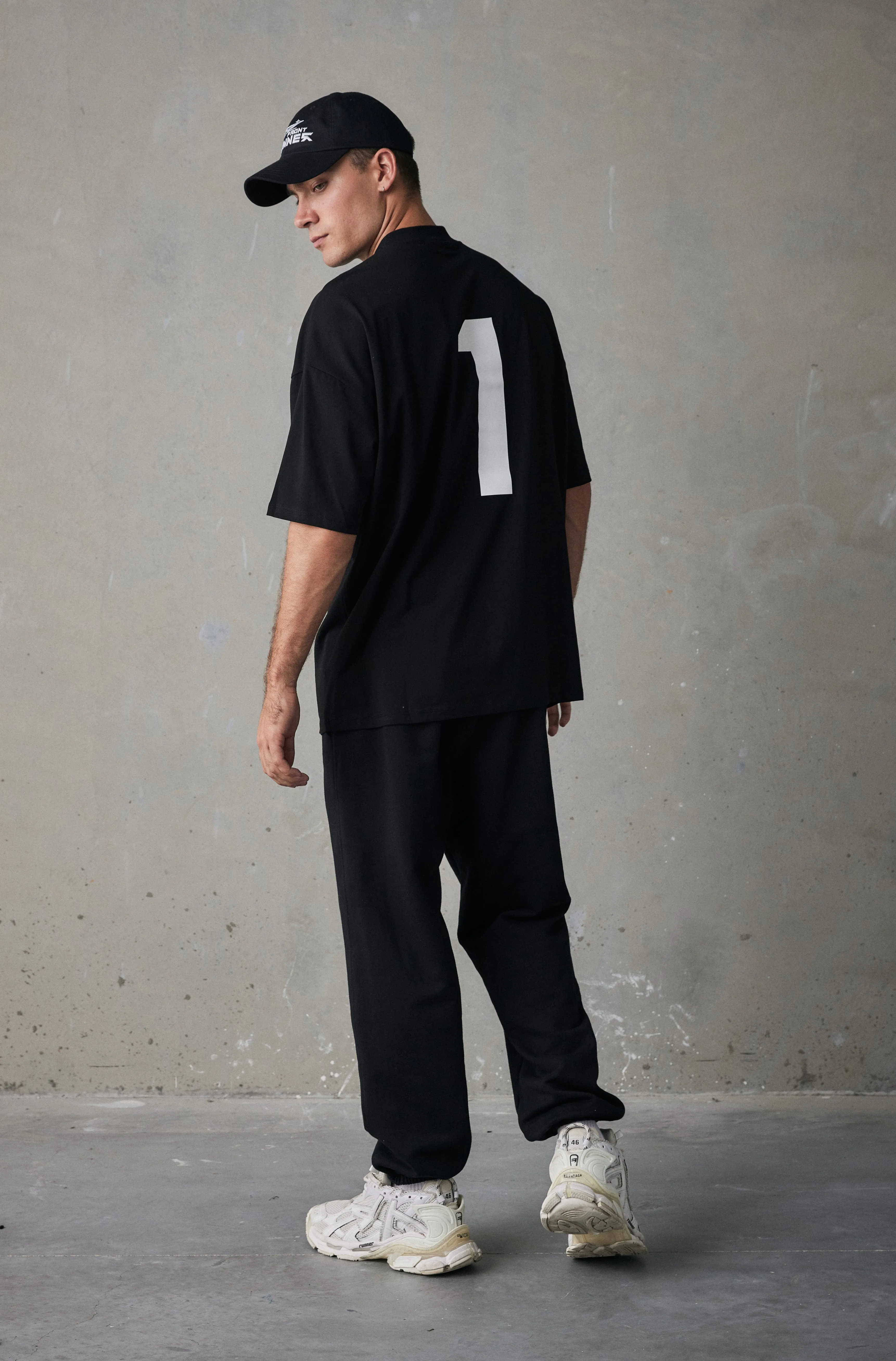 FR1 Tee - Black