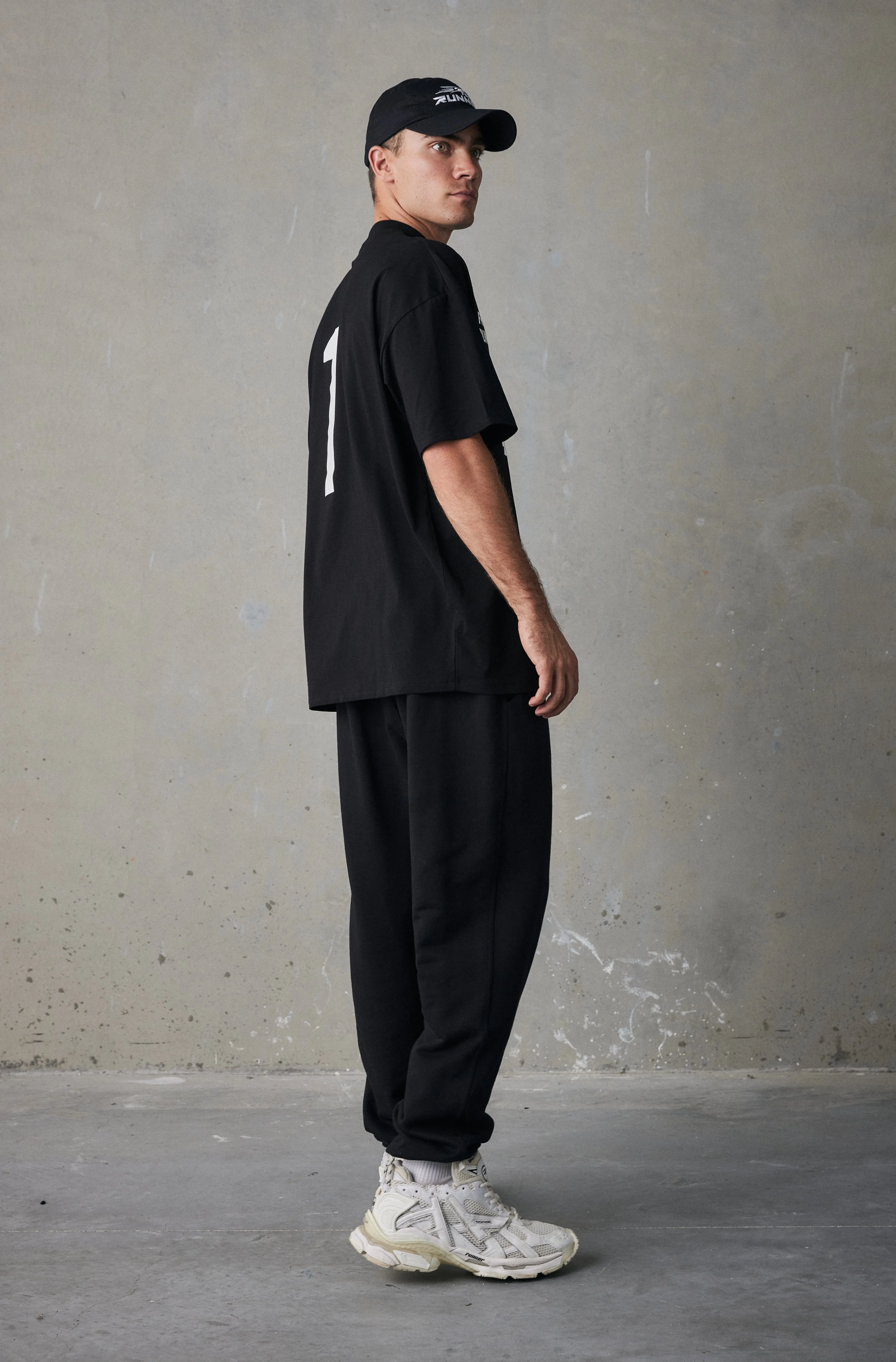 FR1 Tee - Black
