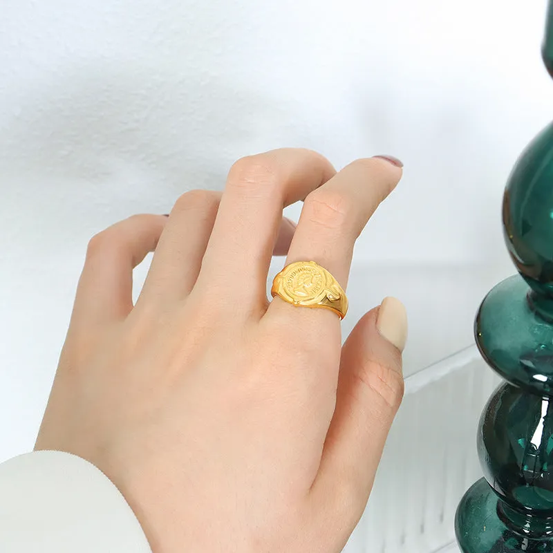 RegalVisage Ring
