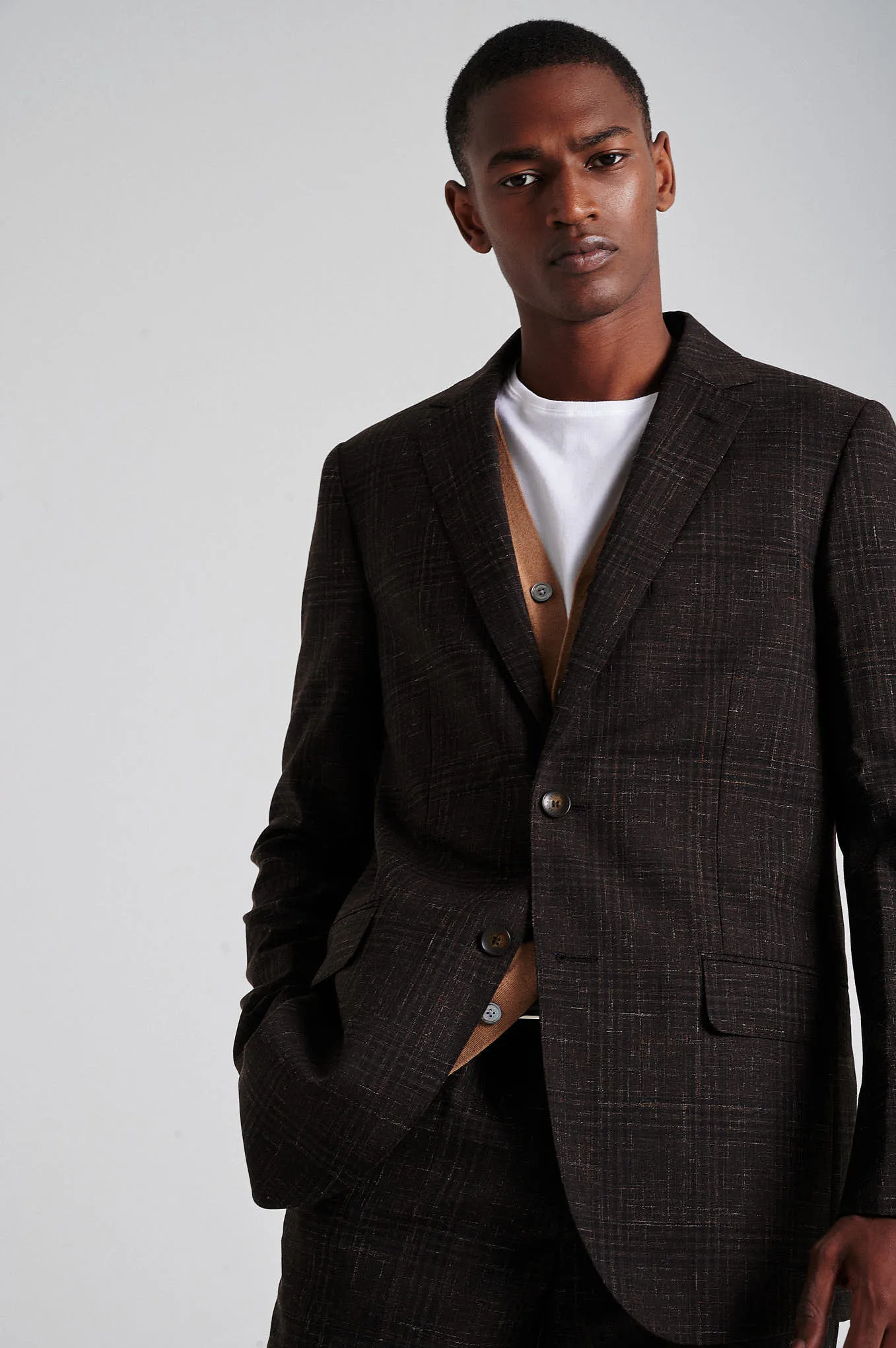 Slim fit wool linen suit
