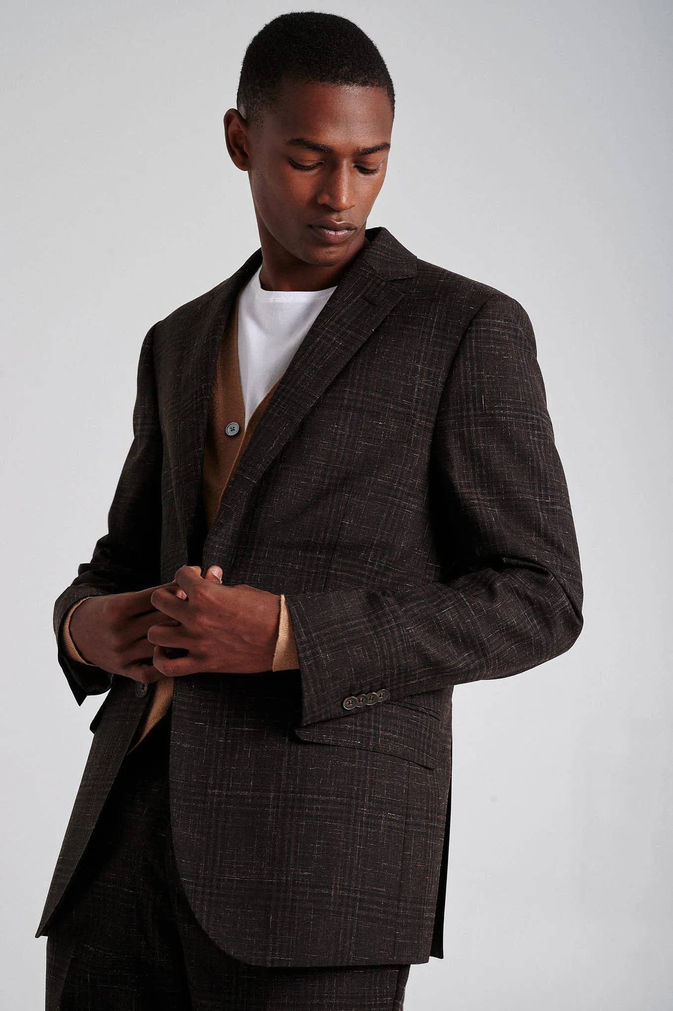 Slim fit wool linen suit