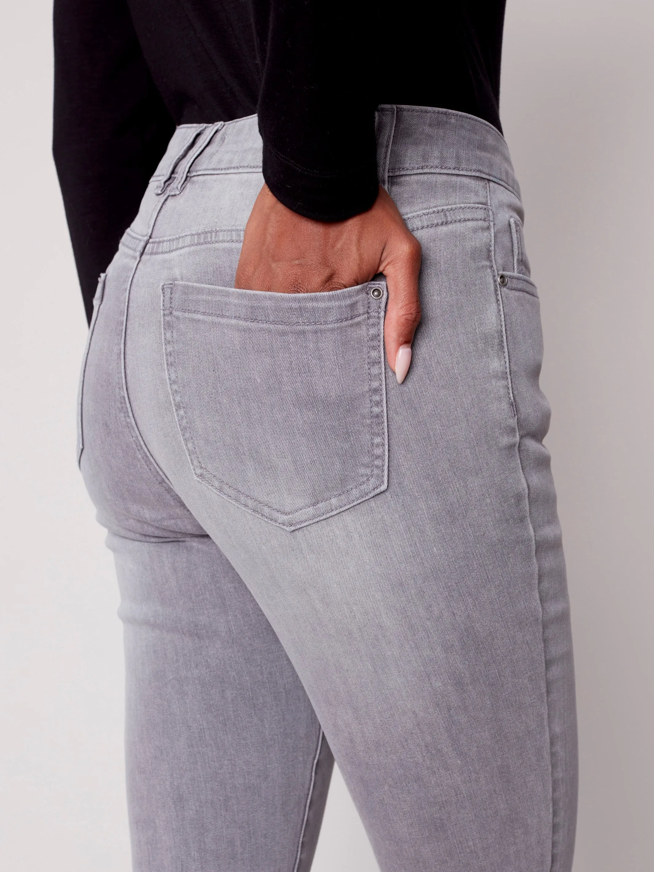 Stretchy Jeans with Tulip Hem - Soft Grey